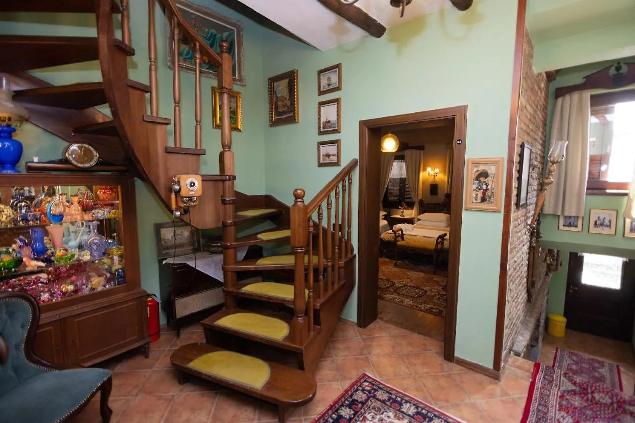 Bujtina Sidheri Korce Hotel